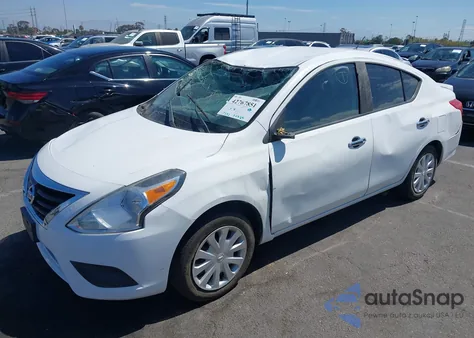2016 Nissan Versa 1.6 S/1.6 S+/1.6 Sl/1.6 Sv z USA, uszkodzony, nr VIN 3N1CN7AP1GL889930